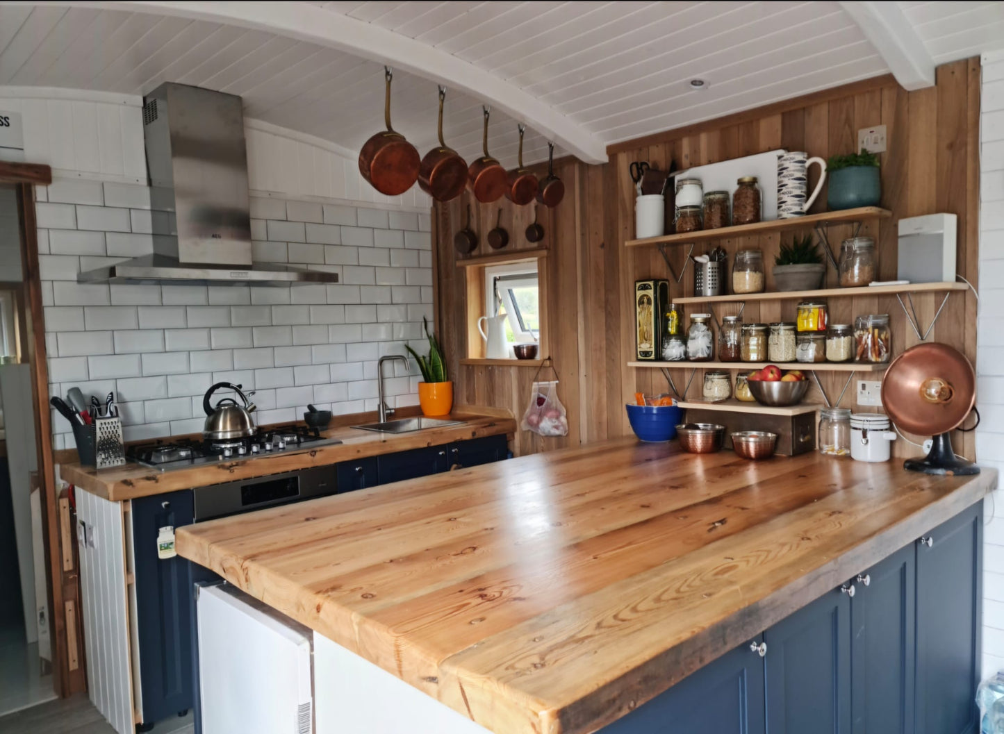 Tiny Homes on Trailers – Fully Insulated Living Pods